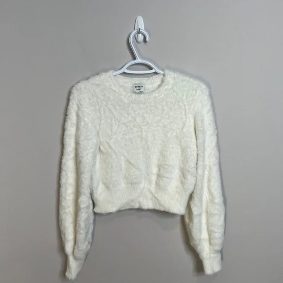 Aritzia Sunday Best Kitten Sweater - Picture 2 of 9